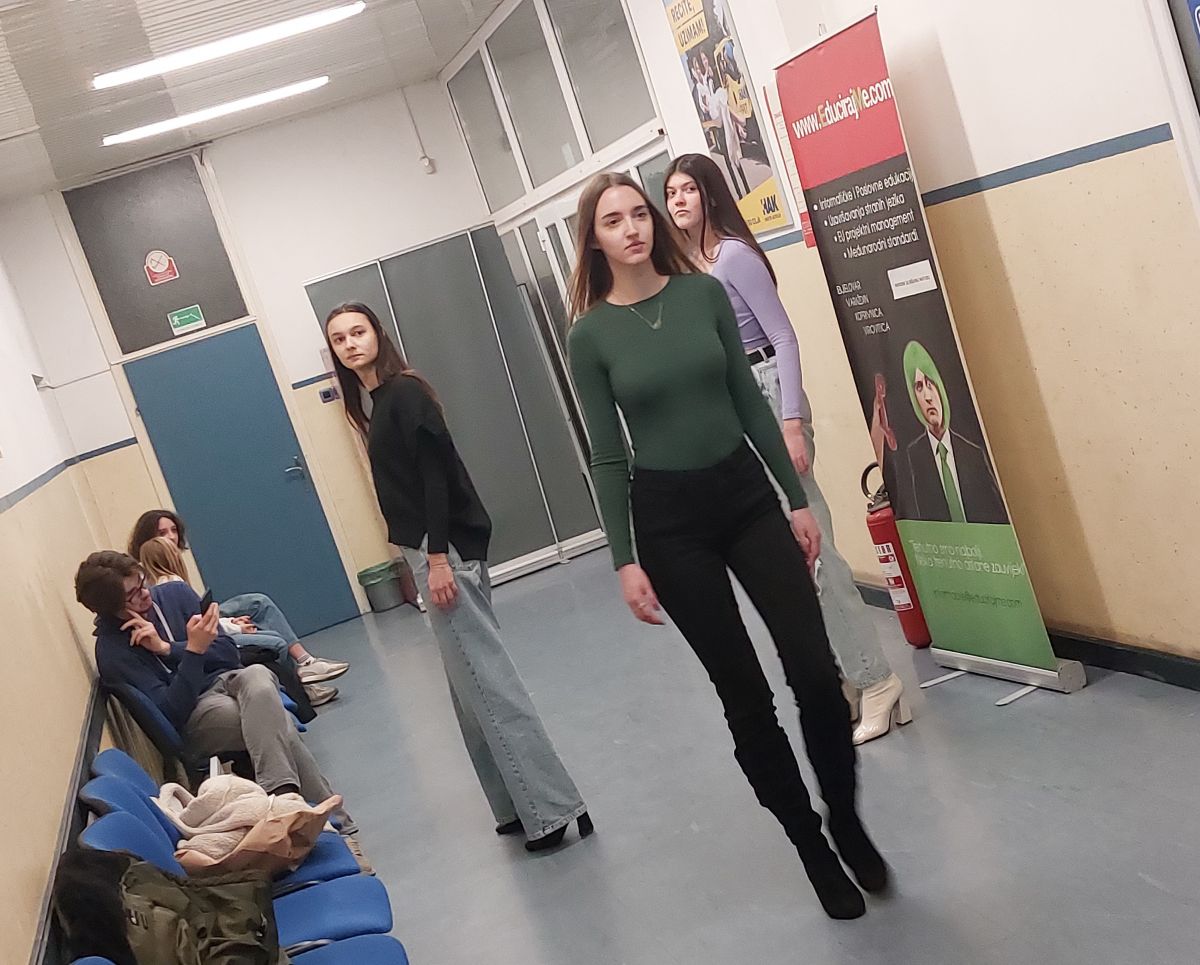 Učenje, vježbanje i zabava u Školi za modele Učenje, vježbanje i zabava u Školi za modele